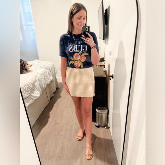 Meet your Posher, Sierra - Picture 3 of 5